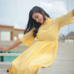 Anju Kurian Instagram – S U N D A Y  M O O D 💛 💛 💛.

📸- @thevenkatbala 
💄- @femy_antony__ 
💁🏻‍♀️- @stylefilesbyzoya__joy 
👗- @ioara_couture 
💍- @thousandthings.cochin 

#traveldiaries #ｓｕｎｄａｙｍｏｏｄ #thisorthat #highlights #sundayvibes #currentmood #yellow #travelingram #instatravel #fashiongram #beautifulplaces #instadaily #postoftheday #gooddays #justories #anjukurian #sundaymood☀️ #naturelover #pictureperfect #xoxo Maldives