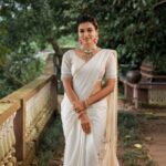 Anju Kurian Instagram - Kerala Piravi Aashamsakal 🌸! 📸- @arun_payyadimeethal 💁🏻‍♀️- @asaniya_nazrin 💄- @femy_antony__ 👗- @jugalbandhi Kochi,Kerala