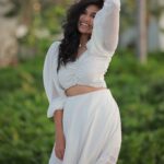 Anju Kurian Instagram – Going with the flow 🕊🕊🕊!

📸- @thevenkatbala 
💄- @_femy_antony__ 
💁🏻‍♀️- @asaniya_nazrin 
👗- @_susan_lawrence_ 

#sunday #sundayvibes #peacewithin #instadaily #naturelove #explore #windyday #sunshine #happydays #instafamily #justories #xoxo