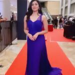 Anju Kurian Instagram - ▫️Gown OR ▫️Saree ? 💙💜Siima💜💙 Outfit- @paris_de_boutique Stylist- @asaniya_nazrin MUA - @makeupartistrybykavithasekar @amymariasha #siima2021 #siimaonreels #siimaawards #redcarpet @siimawards