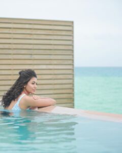 Anju Kurian Instagram - Everyone has two eyes but no one has the same view ✨.
Do you agree? 

#vacay #seaview #endlessblue #tanned #sunriseoftheday #instatravel #traveller #beautifulview #beyourself #freesoul #godschild #countyourblessings #wanderlust #blues #skyabovemeearthbelowmefirewithinme #instadaily #postoftheday #tuesdayvibes #spreadlove 

📸- @thevenkatbala 
💄- @_femy_antony_