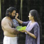 Anju Kurian Instagram - Happy centre of attention day Unniyetta @iamunnimukundan 🤍. For someone who has the most beautiful soul, i am wishing a birthday that’s equally as beautiful. You truly are one of a kind and the compassion that you show for others is so inspiring. May all the joy you have spread around come back to you a hundredfold and you deserve the best of everything 🤗🤗🤗. 🌸🌸🌸Happy birthday🌸🌸🌸