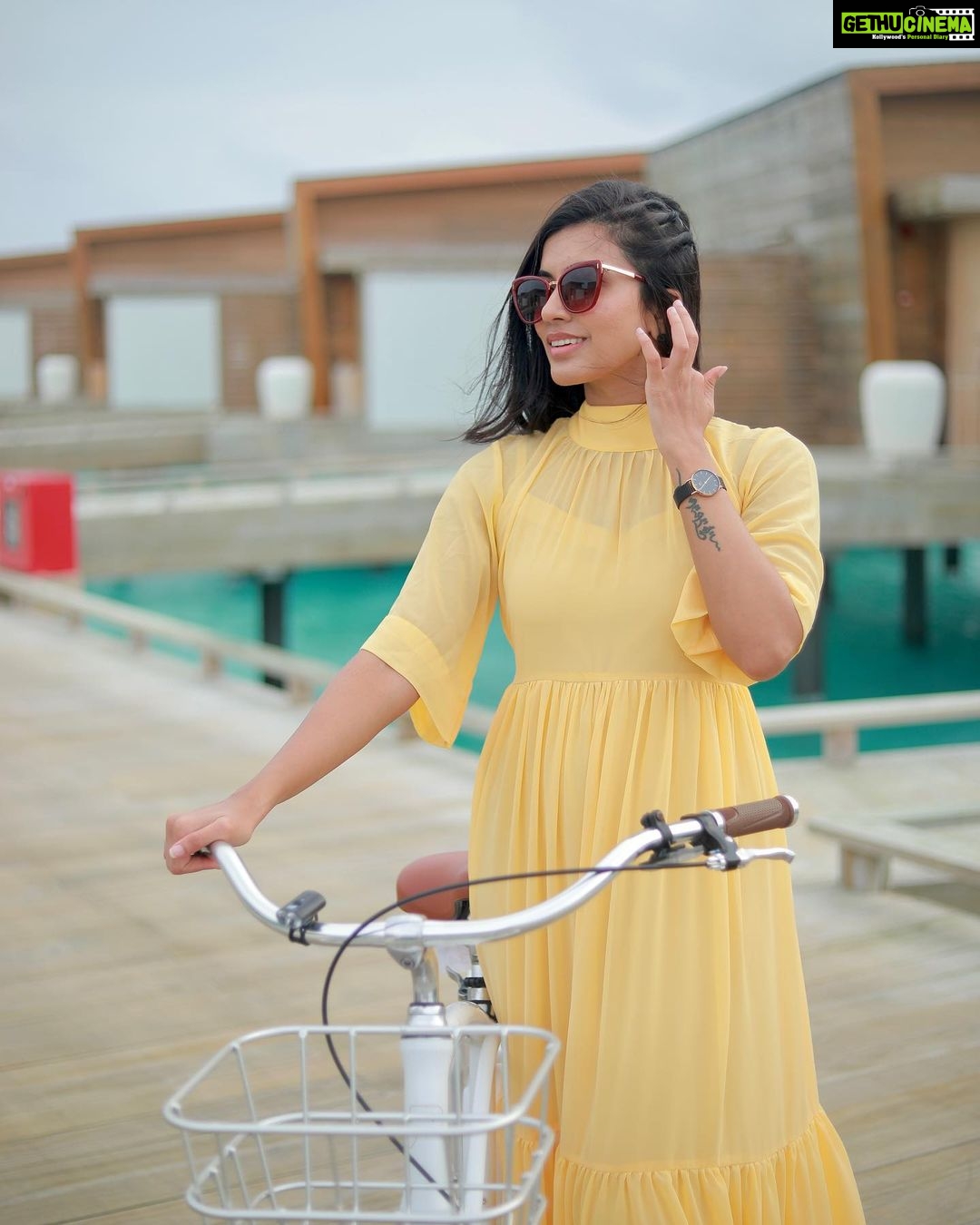 Anju Kurian Instagram - No clocks . No locks. No restrictions. ::::::::::::::::::::::β°πβ::::::::::::::::::::: Does anyone else feel this way? πΈ- @thevenkatbala ππ»ββοΈ- @stylefilesbyzoya__joy π- @ioara_couture π- @thousandthings.cochin π- @_femy_antony_ #traveladdict #justories #islandlife #maldives #traveller #gooddays #vacay #blessedlife #happiness #spreadlove #naturelovers #gallery #instadaily #instatraveling #beautifuldestinations #tuesdaythoughts Paradise On Earth