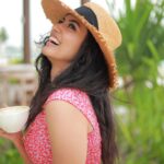 Anju Kurian Instagram - This has been a week that only coffee can fix! Make mine a double please ☕️🙈. :::::::::::::::::::☕️🖤☕️:::::::::::::::::::::::: #coffeelover #morningcoffee #justories #spreadlove #instamood #grateful #espresso #beachvibes #maldives #traveladdict #instagram 📸- @thevenkatbala 💁🏻‍♀️- @stylefilesbyzoya__joy 👗- @jazaash_ 💄- @_femy_antony_