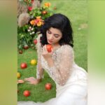 Anju Kurian Instagram - 🕊❤️🕊 👗- @rosantoparekkattil 📸- @milanmaliackal 💄- @aishwaryakarayilofficial 💁🏻‍♂️- @soorajskofficial Kochi, India