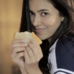 Anju Kurian Instagram - When you wanna eat something healthy but yummy🤤. @myfitness #myfitnesspeanutbutter #bts_butter #reels Order yours at www.myfitness.co.in