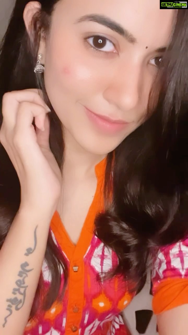 Anju Kurian Instagram - Dedicating this song to my pimple on my face š¤£š. Do you have any other suitable song recommendation for the same video? #instalove #justrandom #pimplepopping #reelsinstagram #selfie #sundayvibes #videooftheday