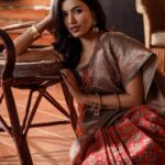 Anju Kurian Instagram - Pour up the love, let the healing begin ❤️✨. #instadaily #spreadlove #healingenergy #goodday #loveyourself #millionhearts #gratefulheart #sareelover #traditional #malayalivibes #xoxo 📸- @arun_payyadimeethal Thrissur
