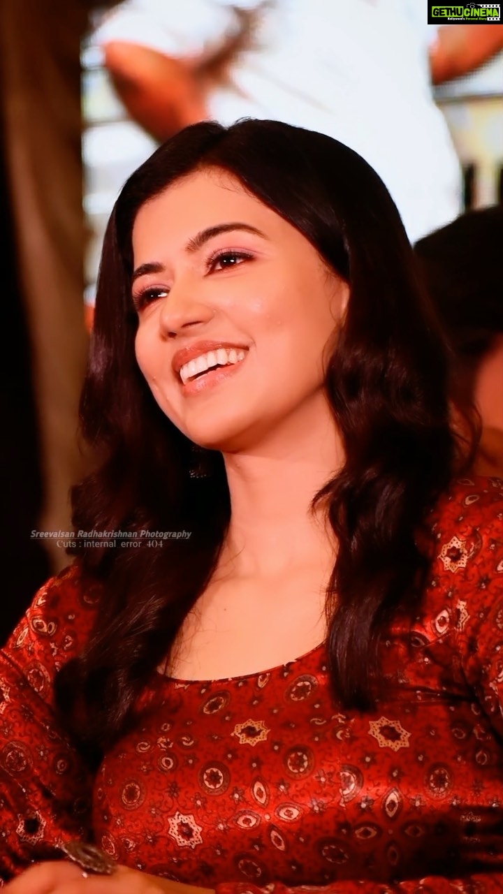 Anju Kurian Instagram - Thank you Sree Sankara College for the beautiful moments π€. π₯- @sreevalsanradhakrishnan βοΈ- @internal_error_404 π- @klumbyprajinajaanaki ππ»ββοΈ- @joe_elize_joy π- @ashna_aash_ #reels #sankara #reelsinstagram #sreesankaracollege #moments #collegevibes #meppadiyan