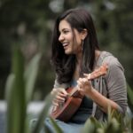 Anju Kurian Instagram – Change your world with four strings 🎶🍃.
 
#ukeleleseries #musicconnects #dailypost #instapic #lostinnature #goodvibes #ukeleletime #justories #anjukurian #travelgram #musiclover #postoftheday📷 #xoxo 

📸- @abi_fine_shooters 
👗- @lis.j90 Wayanad,Kerela