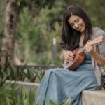 Anju Kurian Instagram – Change your world with four strings 🎶🍃.
 
#ukeleleseries #musicconnects #dailypost #instapic #lostinnature #goodvibes #ukeleletime #justories #anjukurian #travelgram #musiclover #postoftheday📷 #xoxo 

📸- @abi_fine_shooters 
👗- @lis.j90 Wayanad,Kerela