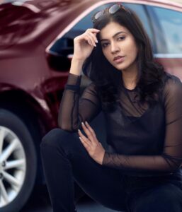 Anju Kurian Instagram - Black is my happy colour 🖤🖤🖤.

Choose your favourite picture from this series and let me know in the comments below 🤩.

#postoftheday #black #instagramhub #happyface #goodday #eveningvibes #chooseyourfavorite #justories #anjukurian #instadaily #loveforever #daydreamer #blessedsoul