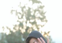 Anju Kurian Instagram - Wanna Be My Chammak Challo? 👋👋 #reelsinstagram #reelsvideo #reelitfeelit #chammakchallo #traveladdict #nature . . . 🎥- @_sooraj_appuz_