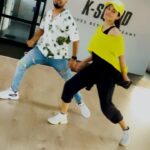 Anju Kurian Instagram - Current mood🕺🕺🕺. Just a fun learning session with @suhaidkukku_ . #learningdancemoves #ksquad #reelsinstagram #postoftheday #justdance . . . V.C- @thedktales Choreo- @suhaidkukku_ Studio - @k_squad_dance_studio