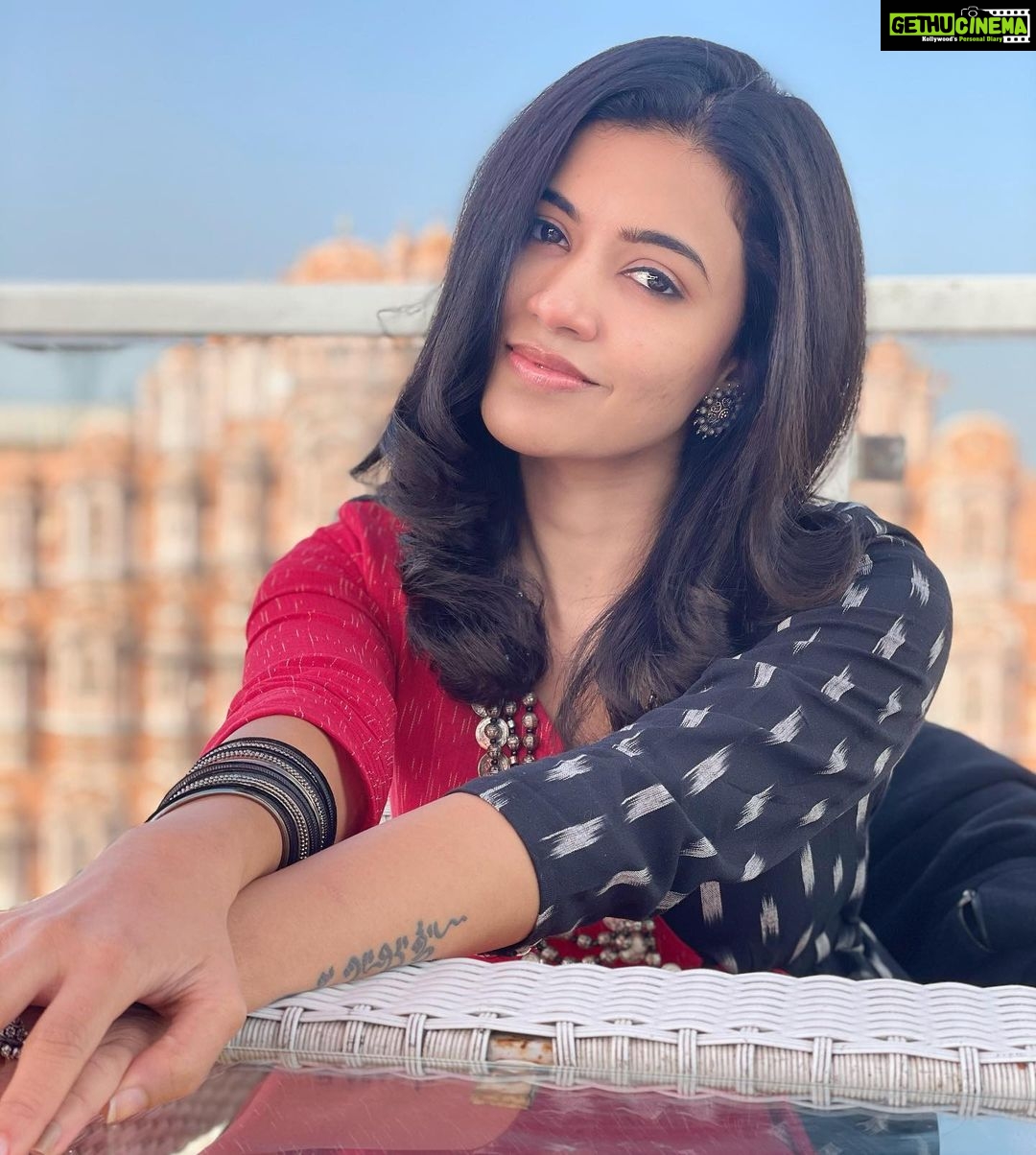Anju Kurian Instagram - Alexa, upload picture on Instagram😄. Hawa Mahal, Jaipur