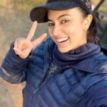 Anju Kurian Instagram - The world is yours to explore ✌🏻😉. #selfieday #travellerlife #wanderlust #happiness #traveladdict #anjukurianjourney #smilealways #postoftheday #saycheese #loveyouall #instalove