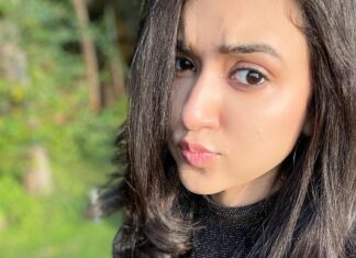 Anju Kurian Instagram - I wonder what I look like in your eyes🤔.