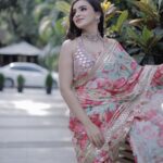 Ankitta Sharma Instagram - संवार लूं .. 🌷
