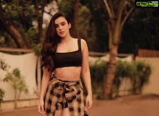Ankitta Sharma Instagram - yours truly 🕺🏻 Styled by: @shrushti_216 Skirt: @a.la.modebyakanksha Boots: @mymyfootwear Shot by: @tanveershaikhfilms786