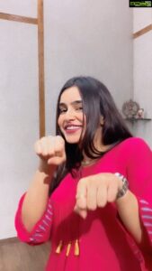 Ankitta Sharma Instagram - Vibe check for 2022! 👊🏼😬

#saadireelsaadifeel #reelitfeelit