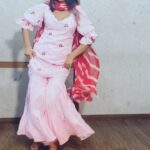 Ankitta Sharma Instagram - The ‘channa ve’ I vibe to! 🌺 #retropunjabi #surinderkaurji #saadireelsaadifeel