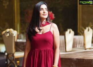 Ankitta Sharma Instagram - 𝙉𝙖 𝙩𝙚𝙧𝙚 𝙟𝙚𝙝𝙖 𝙝𝙤𝙧 𝙙𝙞𝙨𝙙𝙖..