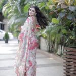 Ankitta Sharma Instagram - 𝘼𝙡𝙚𝙭𝙖, 𝙥𝙡𝙖𝙮 𝙨𝙖𝙧𝙚𝙚 𝙠 𝙛𝙖𝙡𝙡 𝙨𝙖.. @gopivaiddesigns @shrushti_216 @tanveershaikhfilms786 @makeupbysabashaikh