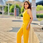 Antara Biswas Instagram - 💛💛💛💛 #goodmorning #sunday #vibes
