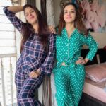 Antara Biswas Instagram – Sparkle ✨ When You are sleeping… And Get Up And Pose With Your Bestie 🤪😇😇 @riyasingh2291 

Outfits: @cotcloclothing 
Styling: @styling.your.soul