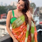 Antara Biswas Instagram – My Hair Isn’t Messy … It’s Just Erupting With Awesome 😎…. #sunset #time #sunday #kolkata #diaries #messy #hair #me #saree #love