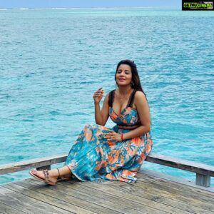 Antara Biswas Instagram - The last Wednesday of #2021 reminds me “this beautiful Memorable Throwback Day 😇😇” …. And the countdown begins… #2022 we welcome you in two days 💜