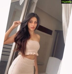 Anu Emmanuel Instagram - Sassy, moody, lethargic.....oh and coffee to make it all go away 💁🏻‍♀️😎