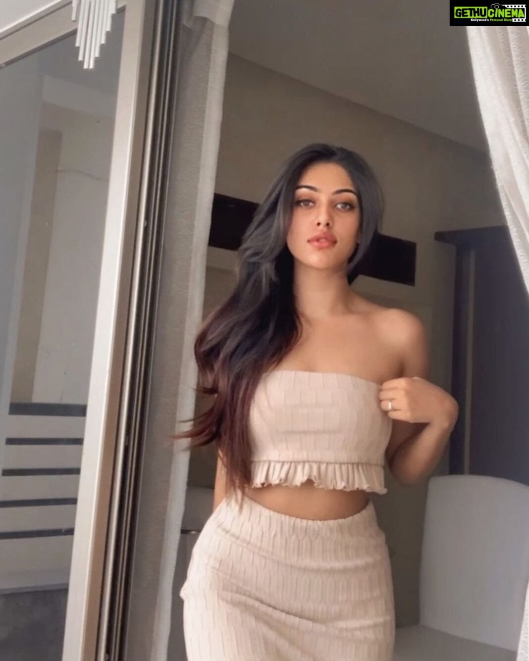 Anu Emmanuel Instagram - Sassy, moody, lethargic.....oh and coffee to make it all go away 💁🏻‍♀️😎