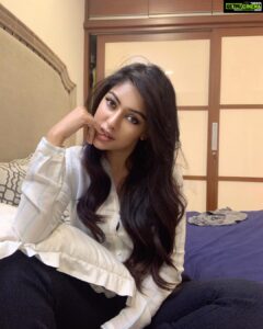 Anu Emmanuel Instagram - Pillow talk ☁️