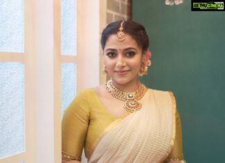 Anu Sithara Instagram - Stylist : @asaniya_nazrin Jewellery : @ttdevassy Outfit : @mirach_official MUAH : @_femy_antony_ Makeup Assistant : @Sharath_8686 Costume Assistant : @harshaamuhamed