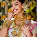 Anukreethy Vas Instagram - Malabar gold and diamonds campaign ❤️ . Kerala bride ❤️ . Mua @im__sal 💋 Styling @vibhutichamria 🔥 DIrector @kookievgulati 🎥 PC @siddharthamportraits 📸 @timestalent @malabargoldanddiamonds @missindiaorg . #keralabride #bridesofindia #malabargoldanddiamonds #southindianbride #southindianweddings #wedding #jewelerydesign Taj Krishna, Hyderabad