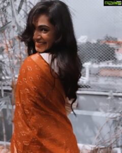 Anukreethy Vas Instagram - Absolute pleasure to be working with such amazing people @actorvijaysethupathi ❤️ 
.
and my number one favourite AD @vijaimuthupandi anna ! Can’t wait to rehearse lines with you again 💕 
.
.
#grateful #blessed #missindia2018 #anukreethyvas #vjs46 @sunpictures @timestalent
