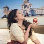 Anupama Parameswaran Instagram – Happy me ♥️ Pic-@satishyalamarthi
Outfit by- @aninaboutique1
Styling-@amulamulya
Accessories- @krishnassjoya
Makeup – @shelarpravin99
Hairstyle – @koli_sarika7313
Love yaaa