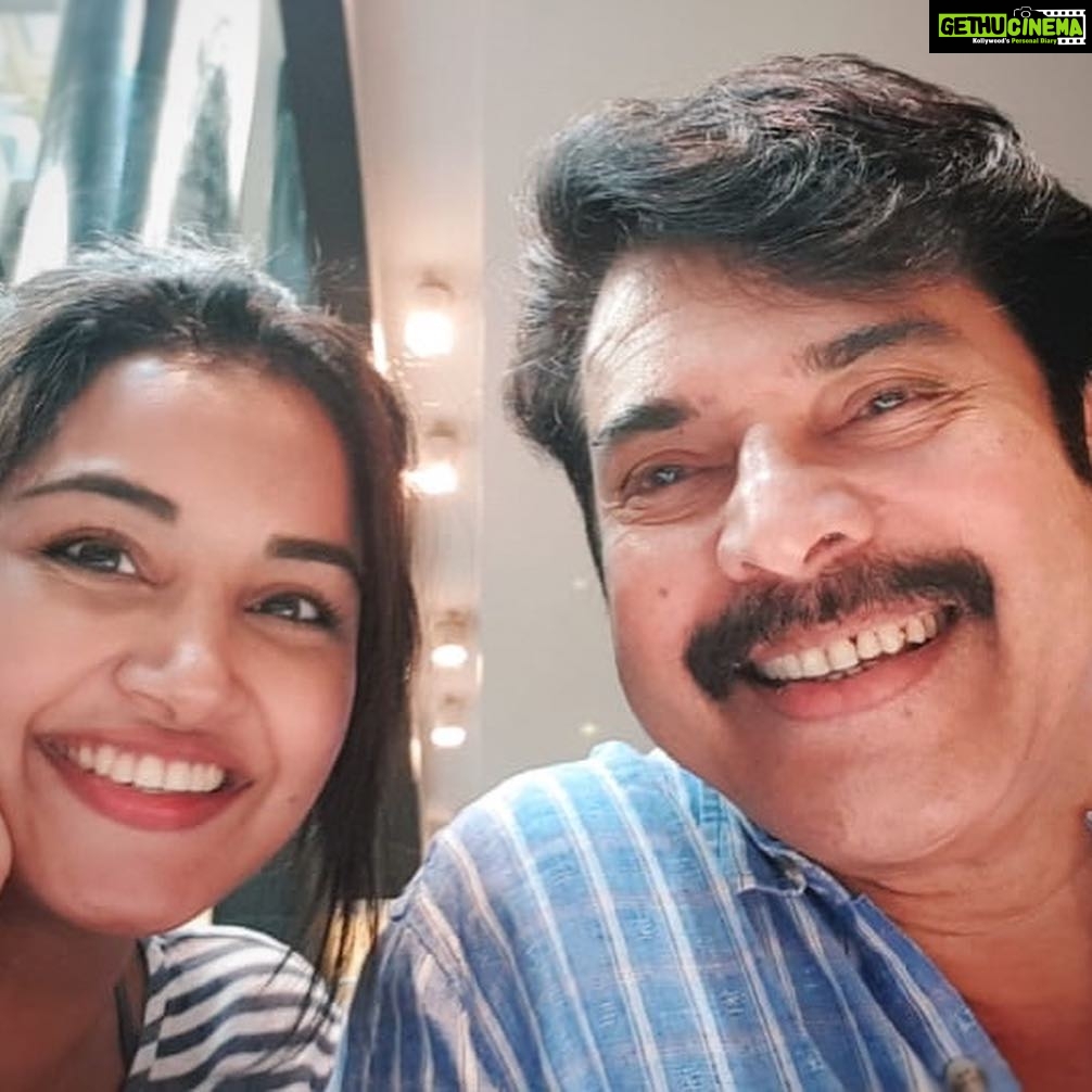 Anupama Parameswaran Instagram - The best breakfast everrrrrrr šššššā„ļøā„ļøā„ļøā„ļøā„ļøā„ļøā„ļøā„ļø With the legendary actor @mammootty Sir , our Mammookka ā„ļøā„ļøā„ļøā„ļøā„ļø Ayyyyyooo ... goosebumps ššš @dqsalmaan we had fun speaking about you š¤£š Park Hyatt Hyderabad