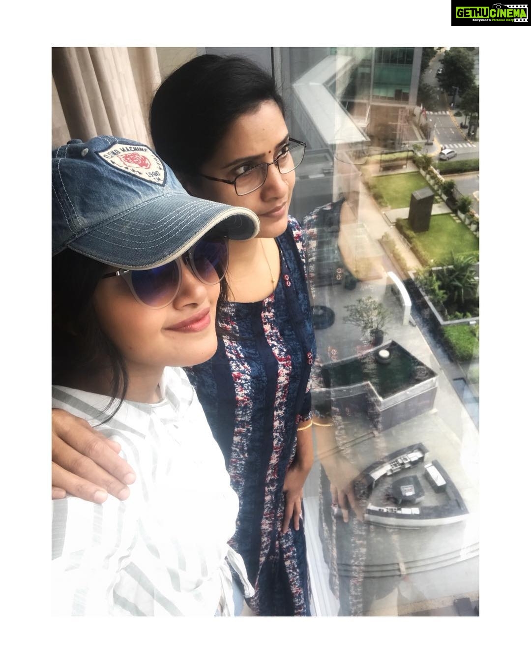Anupama Parameswaran Instagram - @sunithaparameswaran75 😬😘 Sheraton Grand Bangalore Hotel at Brigade Gateway