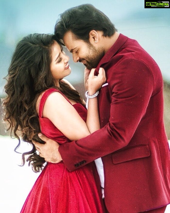 Anupama Parameswaran Instagram - #andhamainachandamama ♥️