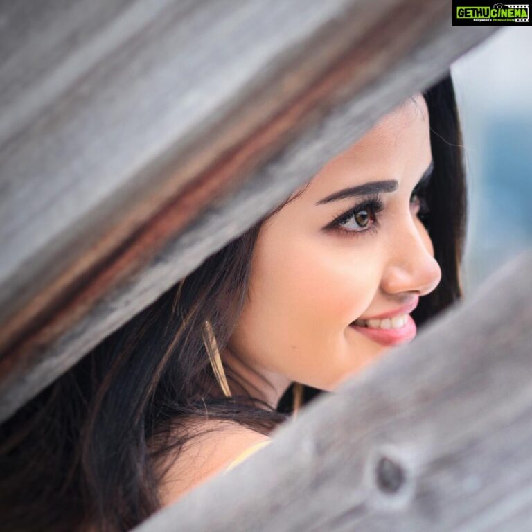 Anupama Parameswaran Instagram - Any woman can look her best if she feels good in her skin. It's not a question of clothes or makeup. It's how she sparkles.