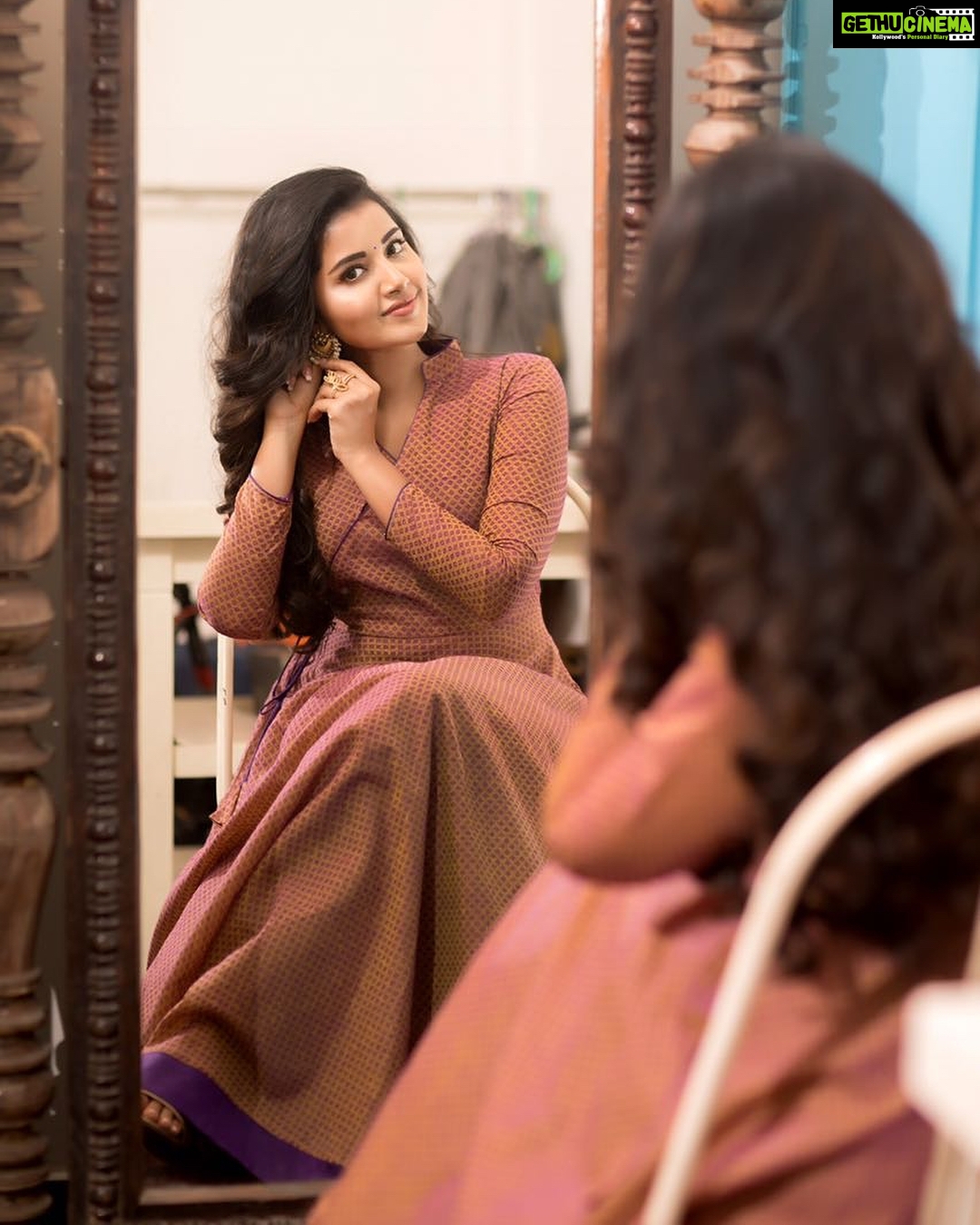 Anupama Parameswaran Instagram - Throwback ♥️ Styled by @asmitha.madhulatha ♥️ Accessories @aarni_by_shravani Clicked by @karteeksivagouni