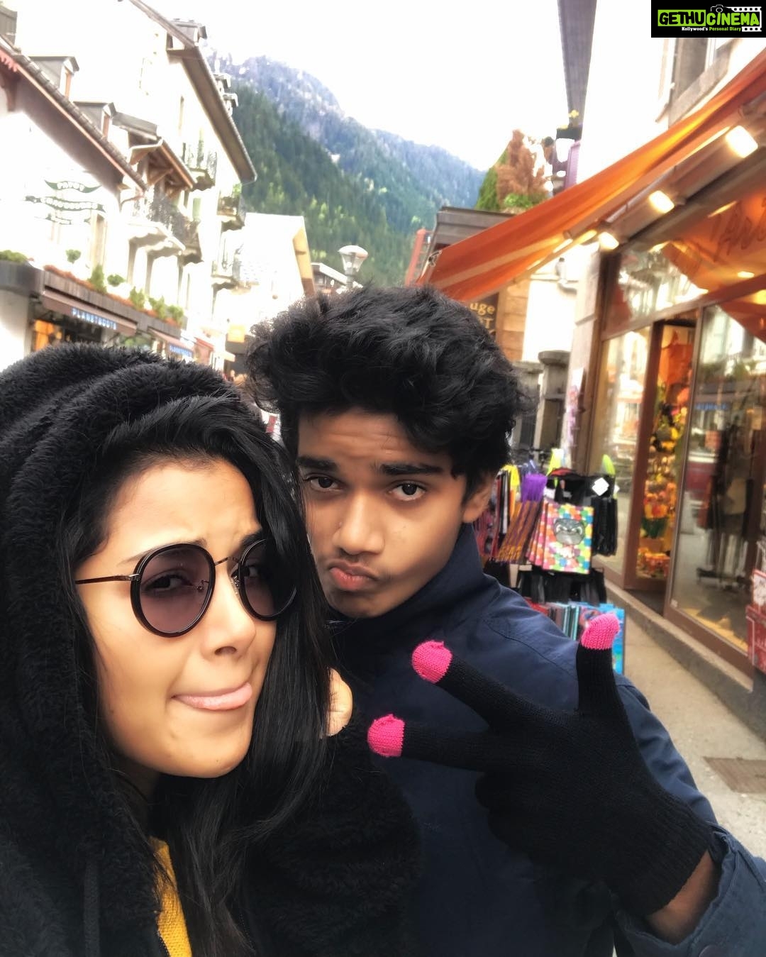 Anupama Parameswaran Instagram - Chilling 🙆🏼♀️ Mont Blanc, Chamonix, France