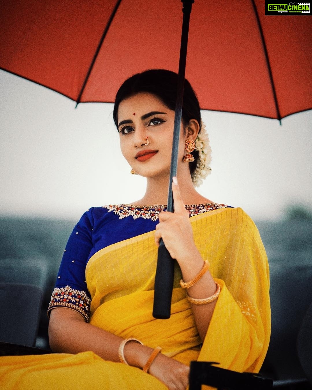 Anupama Parameswaran Instagram - Vintage ♥️ #throwback Design by: @asmitha.madhulatha Shot by: @karteeksivagouni Jewellery by: @aarni_by_shravani styled by: @sowkyareddyofficial
