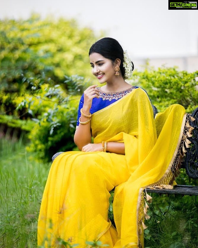 Anupama Parameswaran Instagram - Happy Diwali guys 💁🏻 Design By: @asmitha.madhulatha Shot By: @karteeksivagouni
