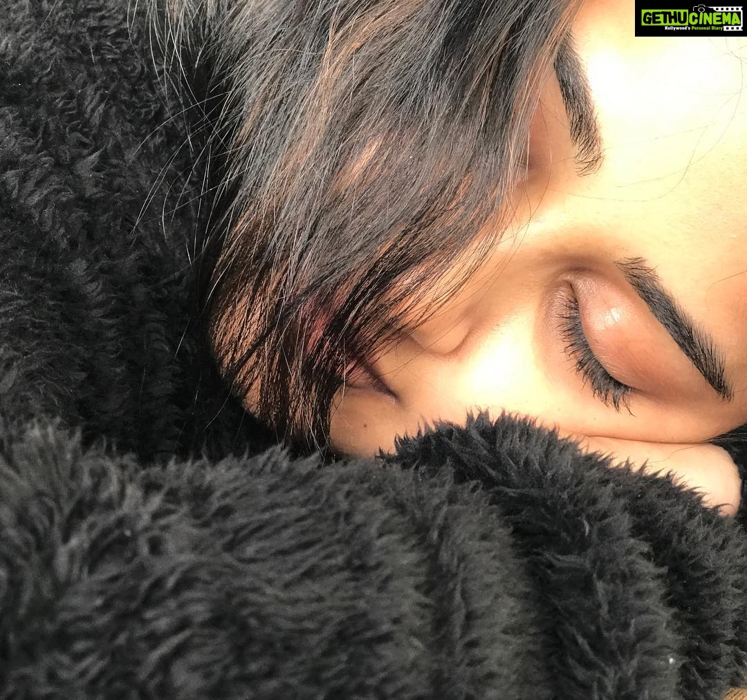 Anupama Parameswaran Instagram - The "Cold-en" days Europe/Prague