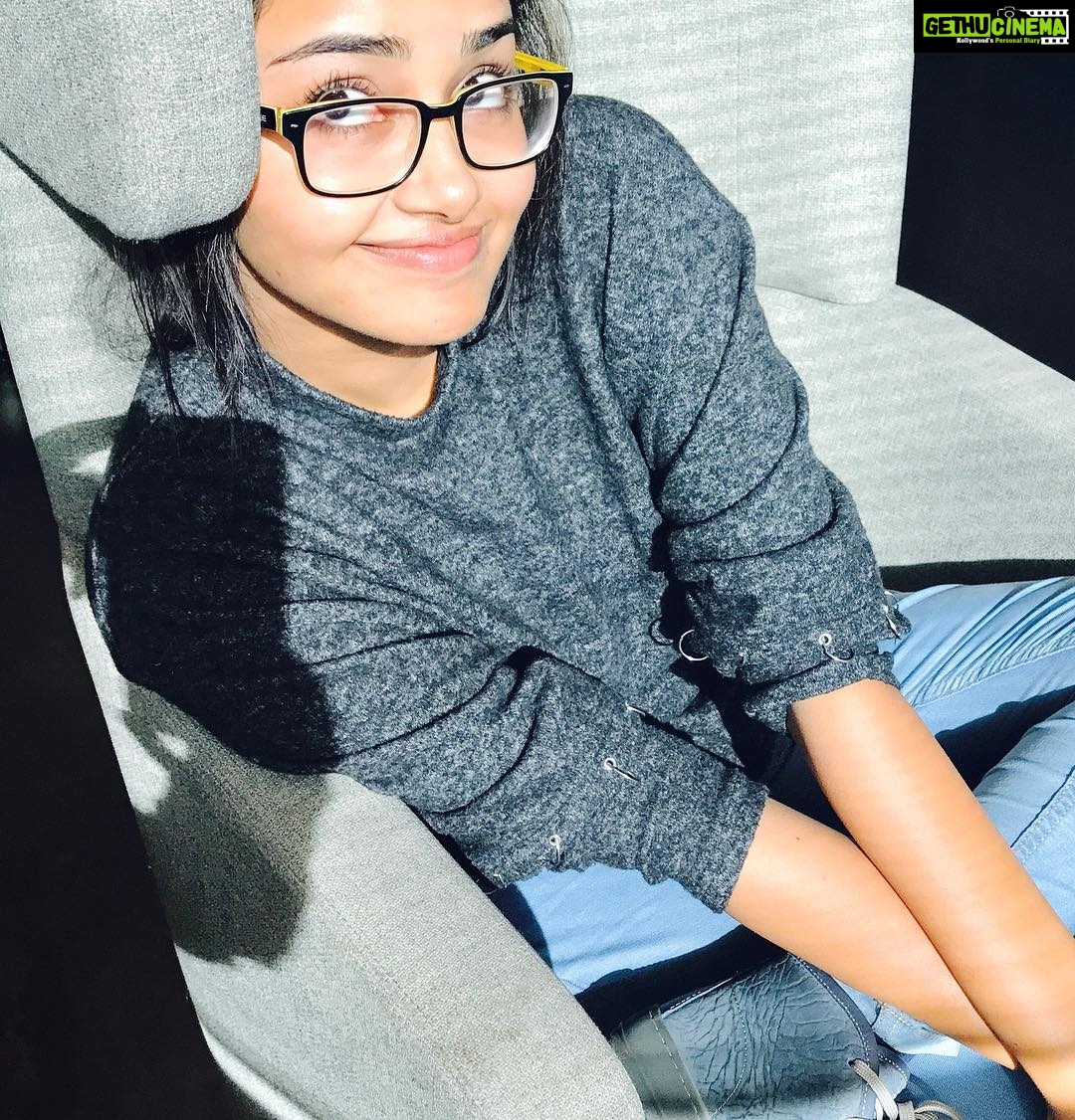 Anupama Parameswaran Instagram - When the person behind the camera is very particular about where u look π And you just wanna break his rules by staring at him π πΉπ¬πΉ @nameisnani I can see the shadow of ur handsπ