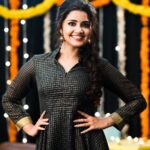Anupama Parameswaran Instagram - Credits Styling: @meghanaalluri Outfit by: @labelma.ya Photography: @anvesh_yadav @puchi.photography Makeup : @shelarpravin99 Hairstyle: @talekarvaijayanti Traditional 🖤 in black #vunnadhiokatezindagi soon 😍😍😍