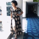 Anupama Parameswaran Instagram - And..... It's promotion time again 🎬🎤🎭 Styled by: @meghanaalluri 💃🏻♥️ Outfit by: @labelma.ya ♥️ Makeup : @shelarpravin99 Hairstyle : @kaminihairstylist Thank you guys 😀 Loved it 🖤 #VOZ